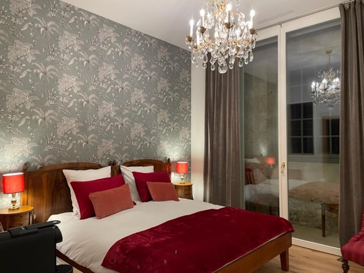 Chateau De D'hotes Bed and breakfast Mathod